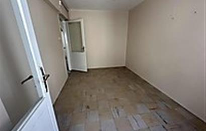 ÜÇYOL MEYDANIN'DA SATILIK 2+1 KAPALI MUTFAK DAİRE