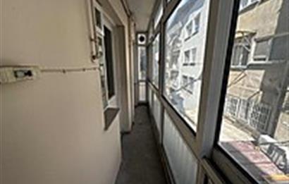 ÜÇYOL MEYDANIN'DA SATILIK 2+1 KAPALI MUTFAK DAİRE