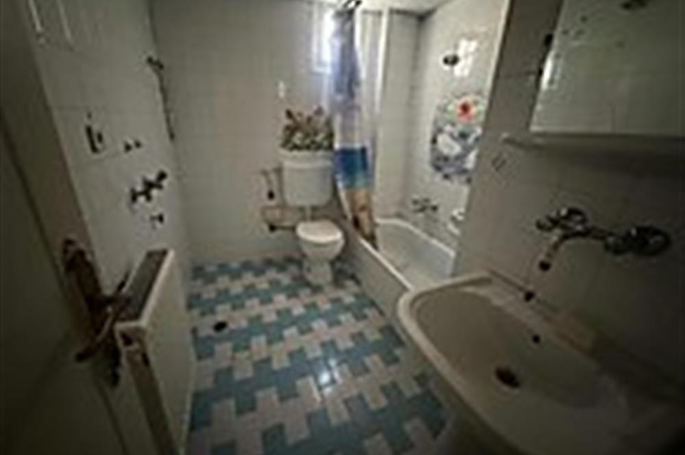 ÜÇYOL MEYDANIN'DA SATILIK 2+1 KAPALI MUTFAK DAİRE