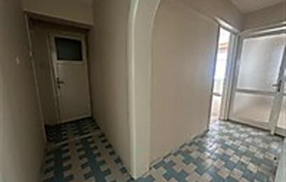 ÜÇYOL MEYDANIN'DA SATILIK 2+1 KAPALI MUTFAK DAİRE