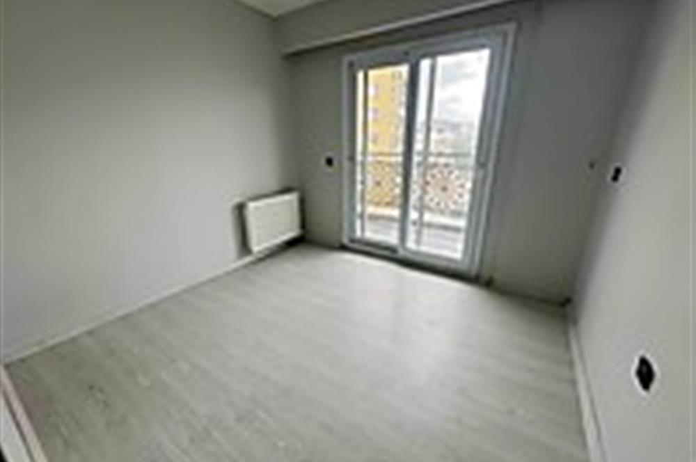 MENEMEN IRMAK MAH.HAVUZLU SİTEDE KİRALIK 3+1