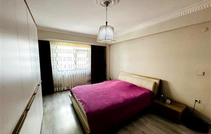 ÜSKÜDARIN KALBİNDE EŞSİZ DENİZ MANZARALI SATILIK 2+1 DAİRE