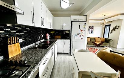 ÜSKÜDARIN KALBİNDE EŞSİZ DENİZ MANZARALI SATILIK 2+1 DAİRE