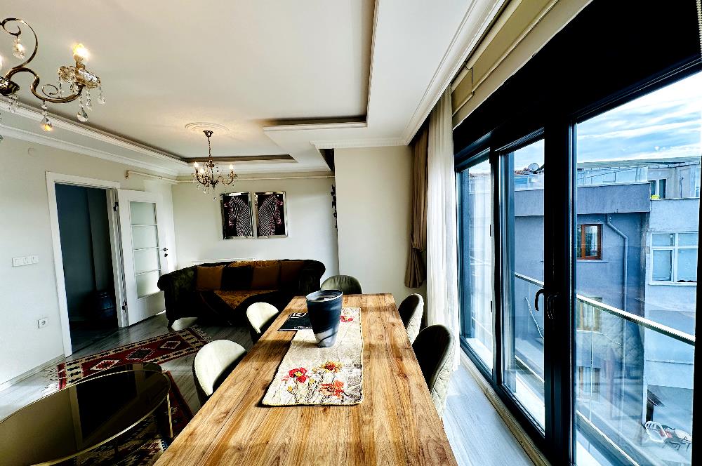 ÜSKÜDARIN KALBİNDE EŞSİZ DENİZ MANZARALI SATILIK 2+1 DAİRE
