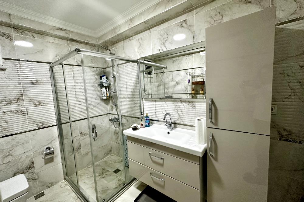 ÜSKÜDARIN KALBİNDE EŞSİZ DENİZ MANZARALI SATILIK 2+1 DAİRE