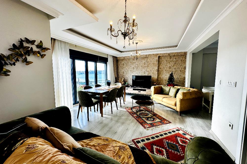ÜSKÜDARIN KALBİNDE EŞSİZ DENİZ MANZARALI SATILIK 2+1 DAİRE