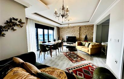 ÜSKÜDARIN KALBİNDE EŞSİZ DENİZ MANZARALI SATILIK 2+1 DAİRE