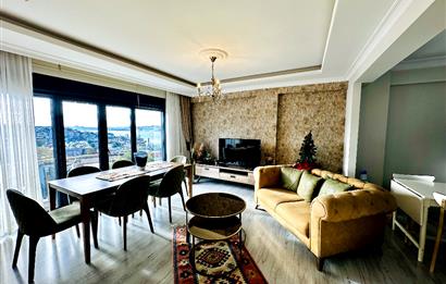 ÜSKÜDARIN KALBİNDE EŞSİZ DENİZ MANZARALI SATILIK 2+1 DAİRE