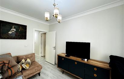 ÜSKÜDARIN KALBİNDE EŞSİZ DENİZ MANZARALI SATILIK 2+1 DAİRE