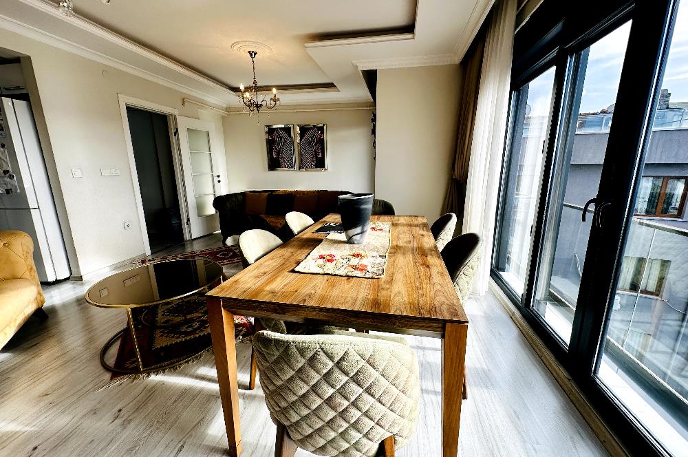 ÜSKÜDARIN KALBİNDE EŞSİZ DENİZ MANZARALI SATILIK 2+1 DAİRE