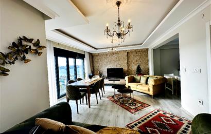 ÜSKÜDARIN KALBİNDE EŞSİZ DENİZ MANZARALI SATILIK 2+1 DAİRE