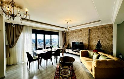 ÜSKÜDARIN KALBİNDE EŞSİZ DENİZ MANZARALI SATILIK 2+1 DAİRE