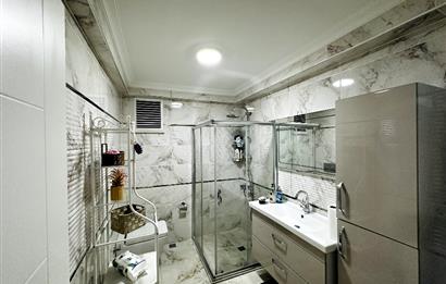 ÜSKÜDARIN KALBİNDE EŞSİZ DENİZ MANZARALI SATILIK 2+1 DAİRE