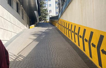 Üsküdar Barbaros'ta Satılık Lüks 2+1 Site İçi Daire