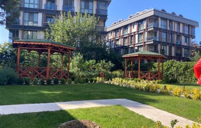 Üsküdar Barbaros'ta Satılık Lüks 2+1 Site İçi Daire
