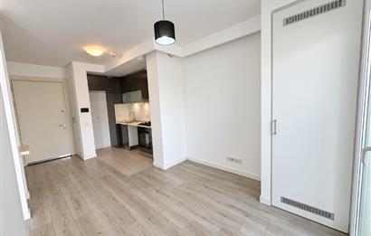 KARŞIYAKA SOYAK SİESTA BLUE SİTESİ'NDE EŞYALI KİRALIK 1+1 DAİRE