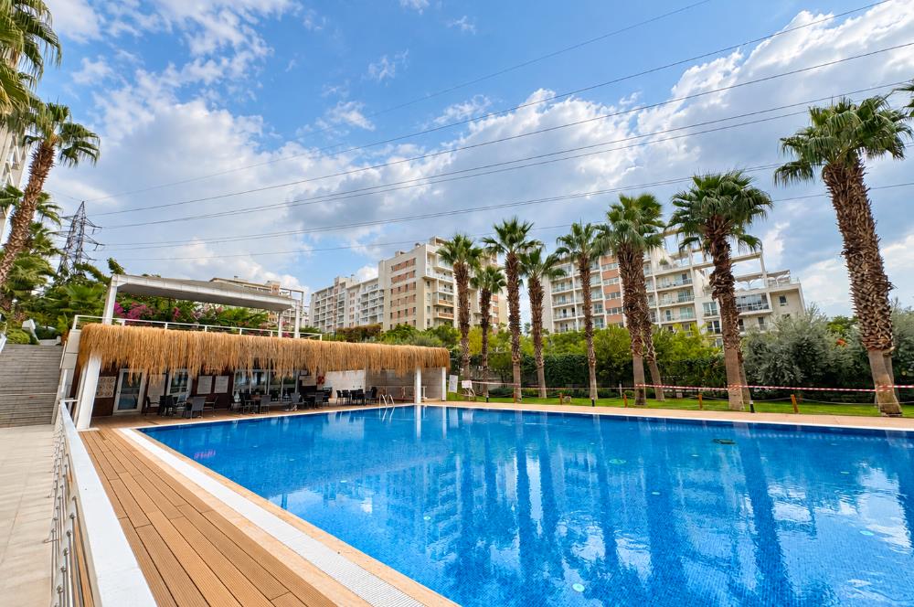 KARŞIYAKA SOYAK SİESTA BLUE SİTESİ'NDE EŞYALI KİRALIK 1+1 DAİRE