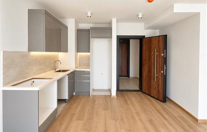 YENIŞEHIR MEF CADDE DE SATILIK1+1 DAİRE