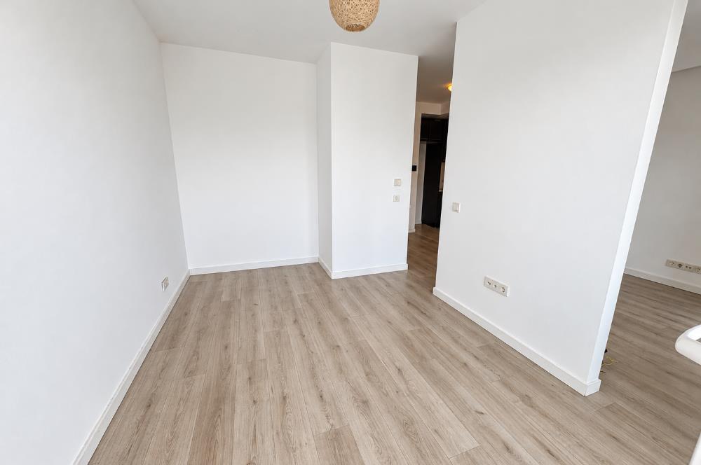 KARŞIYAKA SOYAK SİESTA BLUE SİTESİ'NDE EŞYALI KİRALIK 1+1 DAİRE