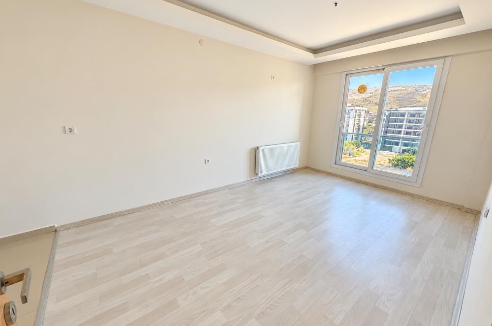 ÇİĞLİ UĞUR MUMCU MAH.BİNTAŞ PARK EVLERİNDE KİRALIK 1+1 DAİRE