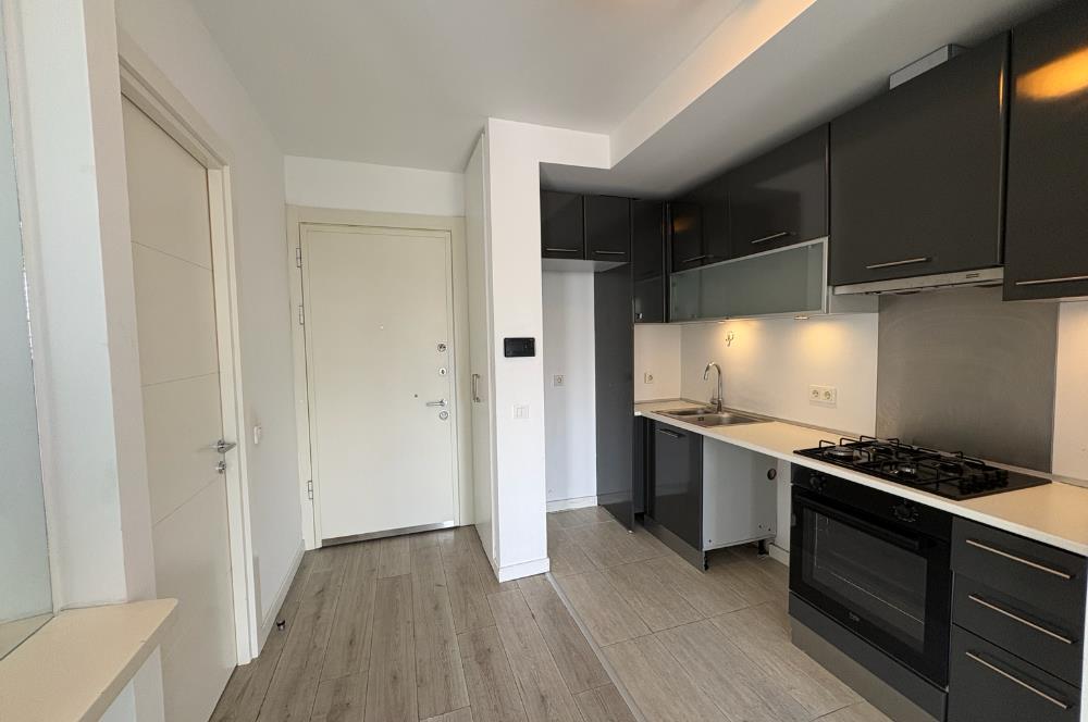 KARŞIYAKA SOYAK SİESTA BLUE SİTESİ'NDE EŞYALI KİRALIK 1+1 DAİRE