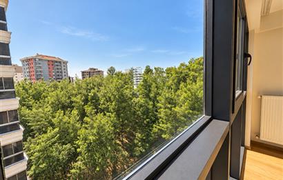 Bornova Evka 3 Gültekin Konakları'nda, 3 Cepheli Kiralık 4+1
