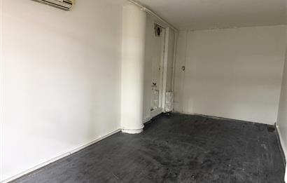 Beşiktaş Sinanpaşa Pasajı'nda Kiralık Dükkân
