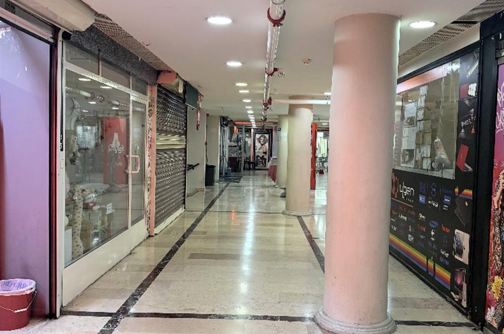 Beşiktaş Sinanpaşa Pasajı'nda Kiralık Dükkân