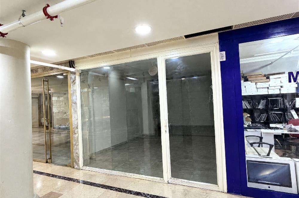 Beşiktaş Sinanpaşa Pasajı'nda Kiralık Dükkân
