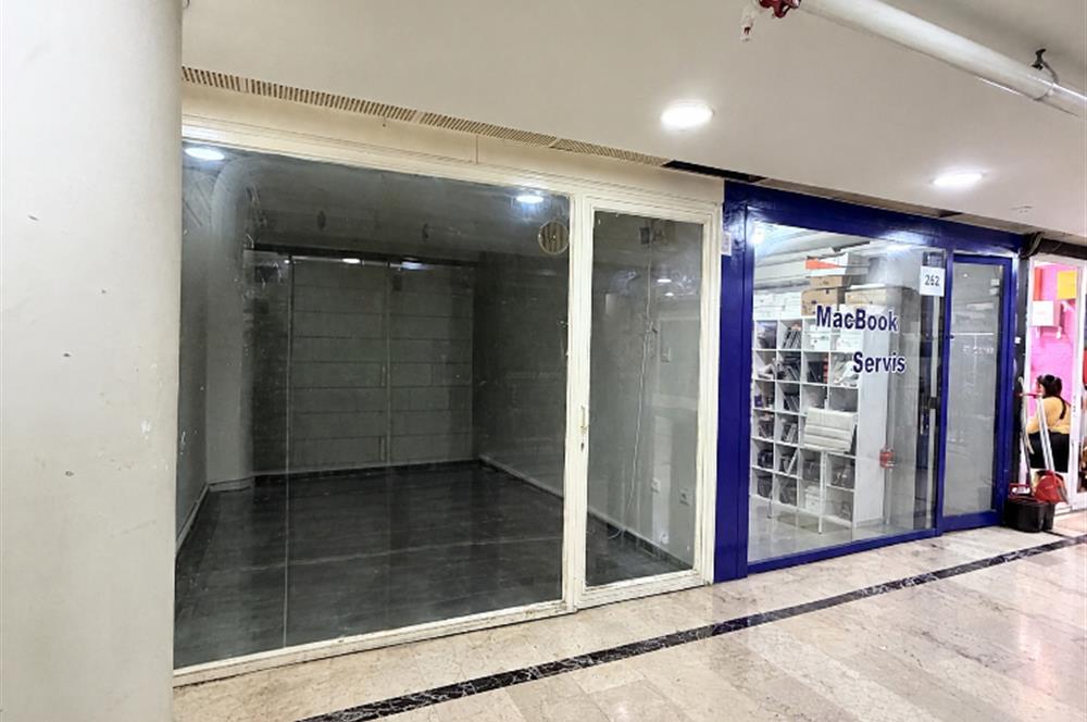 Beşiktaş Sinanpaşa Pasajı'nda Kiralık Dükkân