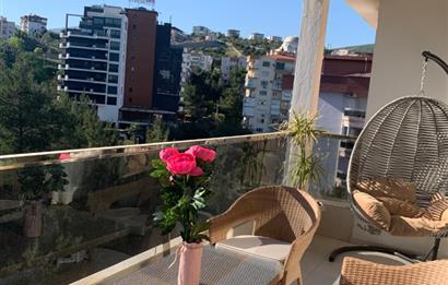 Bornova Evka 3 Gültekin Konakları'nda, 3 Cepheli Kiralık 4+1