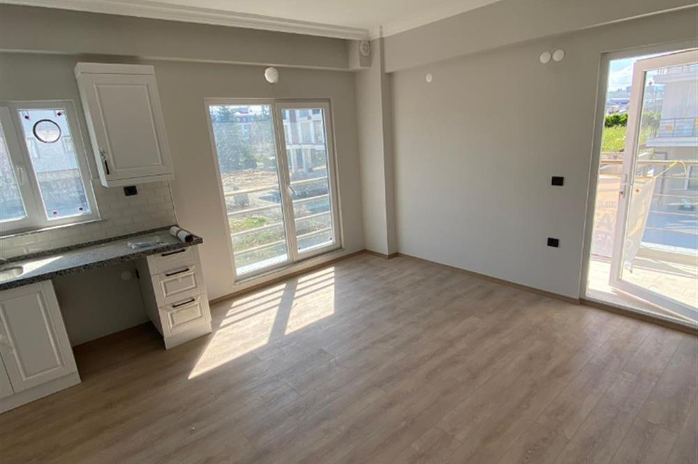 CENTURY 21'DEN CUMHURİYETTE 1+1 SATILIK DAİRE!