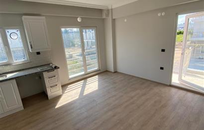 CENTURY 21'DEN CUMHURİYETTE 1+1 SATILIK DAİRE!