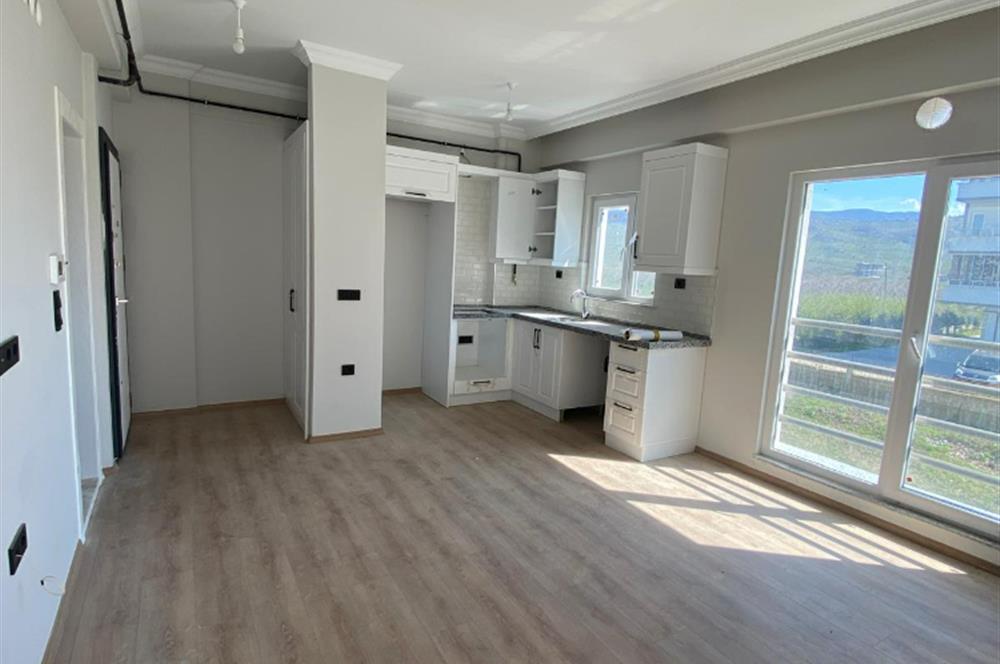 CENTURY 21'DEN CUMHURİYETTE 1+1 SATILIK DAİRE!
