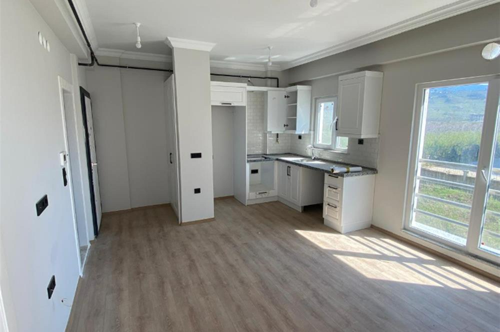 CENTURY 21'DEN CUMHURİYETTE 1+1 SATILIK DAİRE!