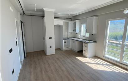 CENTURY 21'DEN CUMHURİYETTE 1+1 SATILIK DAİRE!