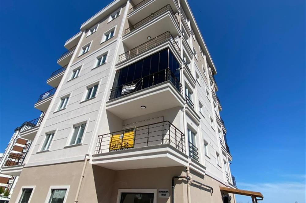 CENTURY 21'DEN CUMHURİYETTE 1+1 SATILIK DAİRE!
