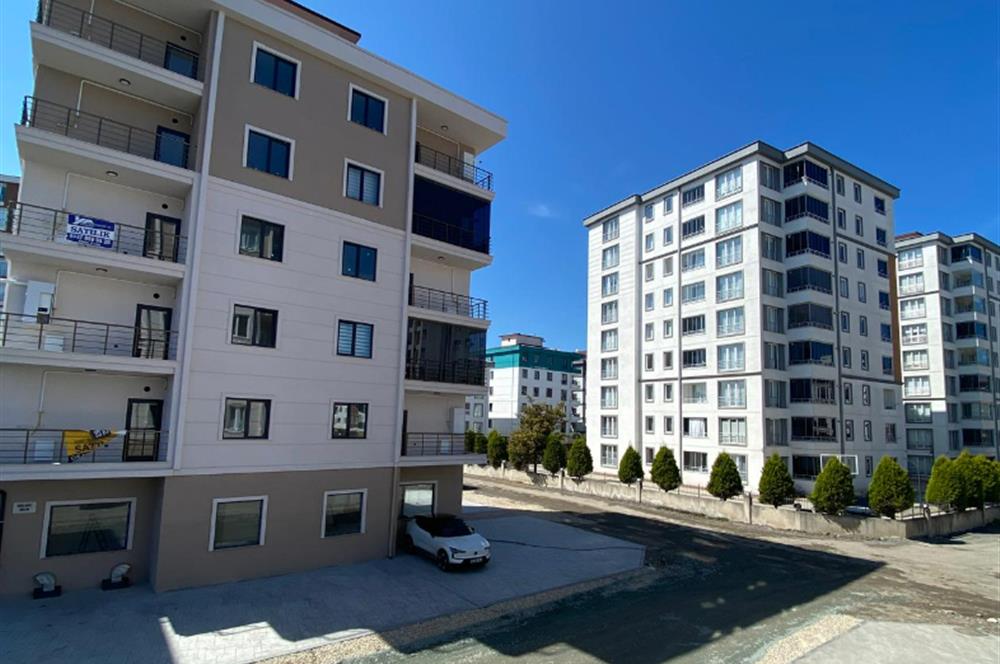 CENTURY 21'DEN CUMHURİYETTE 1+1 SATILIK DAİRE!