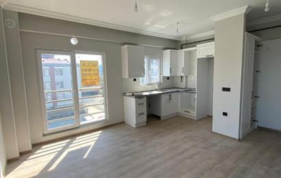 CENTURY 21'DEN CUMHURİYETTE 1+1 SATILIK DAİRE!
