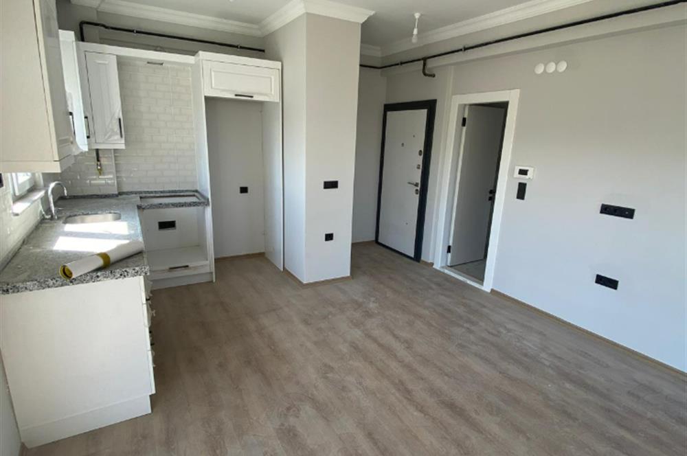 CENTURY 21'DEN CUMHURİYETTE 1+1 SATILIK DAİRE!