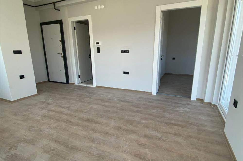 CENTURY 21'DEN CUMHURİYETTE 1+1 SATILIK DAİRE!