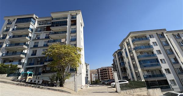 ÇİĞLİ UĞUR MUMCU MAH.BİNTAŞ PARK EVLERİNDE KİRALIK 1+1 DAİRE - 38040