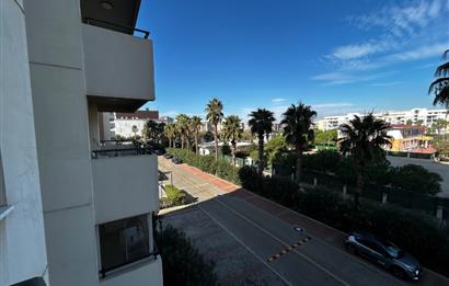 SOYAK MAVİŞEHİRDE OKUL CEPHELİ, FERAH VE KULLANIŞLI 1+1 KİRALIK