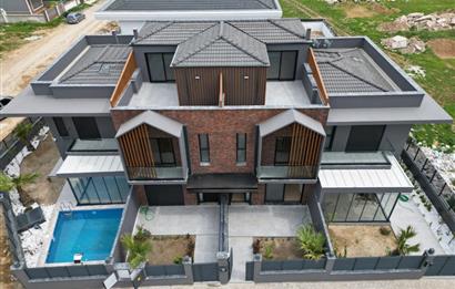 MENDERES CENTURY 21 POYRAZ'DAN ÖZEL HAVUZLU  3+1 LÜKS VİLLA