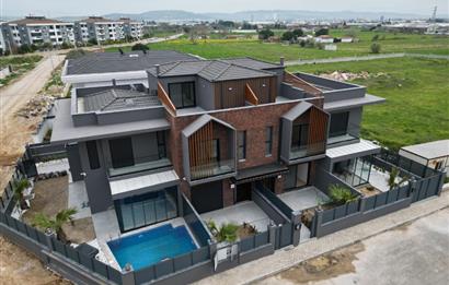 MENDERES CENTURY 21 POYRAZ'DAN ÖZEL HAVUZLU  3+1 LÜKS VİLLA