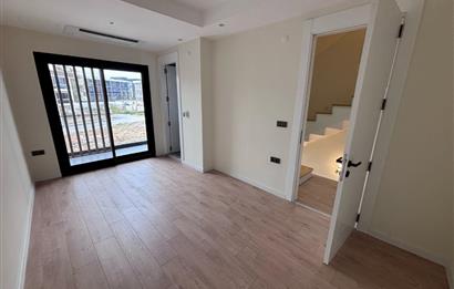 MENDERES CENTURY 21 POYRAZ'DAN ÖZEL HAVUZLU  3+1 LÜKS VİLLA