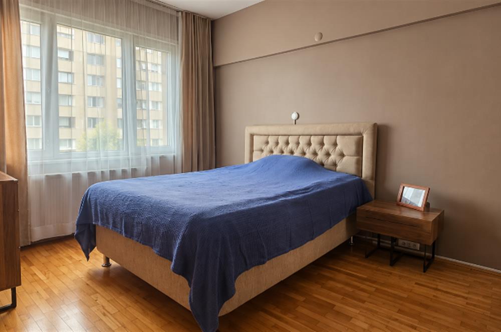 İntaş Sitesi B Blok'ta Park Manzaralı 3+1 Satılık Daire