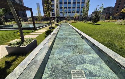 SİNPAŞ FİNANSKENTTE MANZARALI, BAHÇE KULLANIMLI FERAH DAİRE 