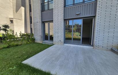 SİNPAŞ FİNANSKENTTE MANZARALI, BAHÇE KULLANIMLI FERAH DAİRE 