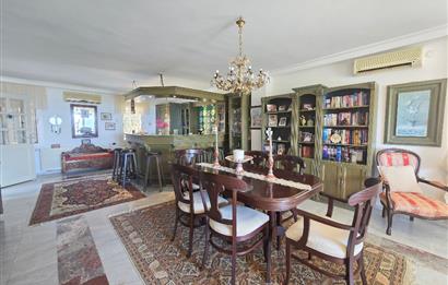 Bodrum-Yokuşbaşı kale manzaralı tripleks satılık villa